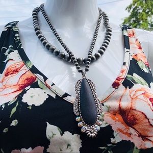 Layered Desert Pearl Pendant Necklace